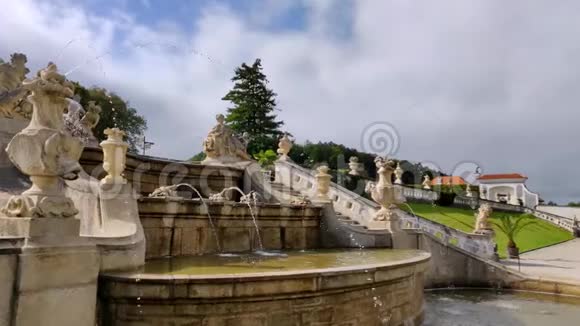 克鲁姆洛夫的喷泉不错视频的预览图