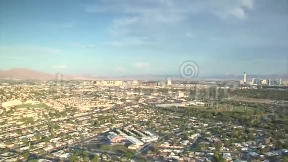 拉斯维加斯白天的空中拍摄视频的预览图
