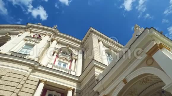 敖德萨歌剧院和芭蕾舞国家学术剧院大楼外部乌克兰视频的预览图
