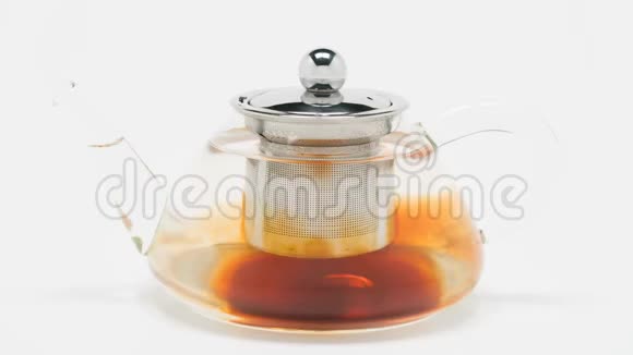红茶是用茶壶冲泡的视频的预览图