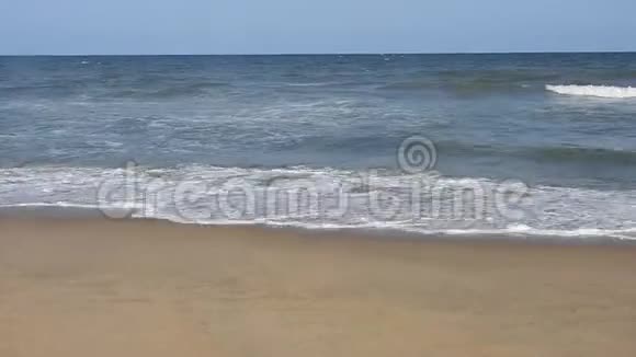 蓝色海滩海景海岸视频的预览图