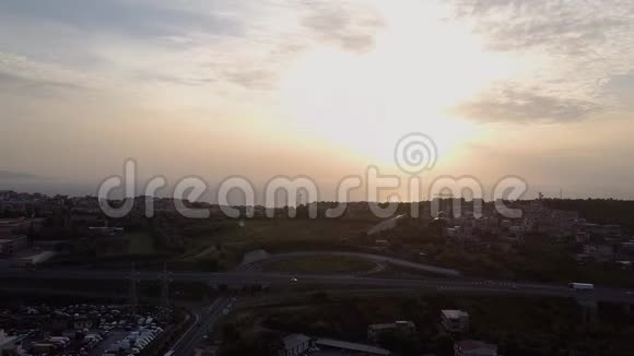 雷吉奥卡拉布里亚上空日出美景视频的预览图
