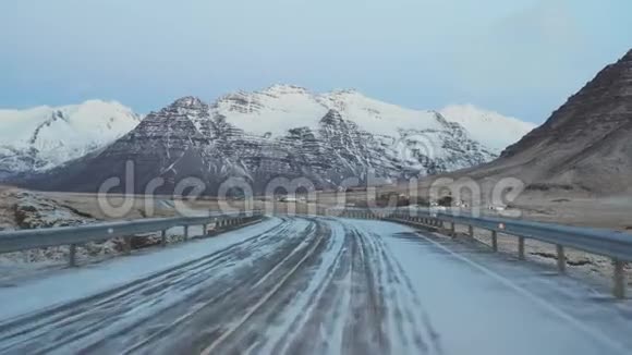 波夫路冰岛冬季黎明山视频的预览图