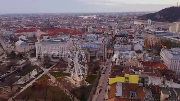 欧洲匈牙利布达佩斯摩天轮视频的预览图
