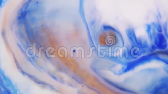 现代流体艺术品带有彩色波浪的抽象纹理色彩斑斓的背景艺术丙烯酸抽象表面视频的预览图