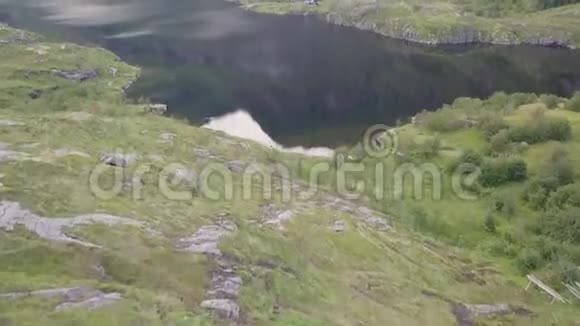 洛福滕的湖光山色视频的预览图