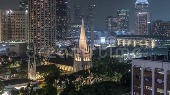 圣安德鲁大教堂空中夜晚时间新加坡是英国圣公会大教堂是新加坡最大大教堂视频的预览图