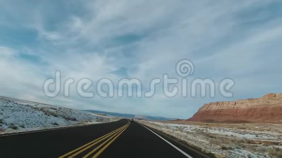 冬天在89号公路上开车美国亚利桑那州视频的预览图