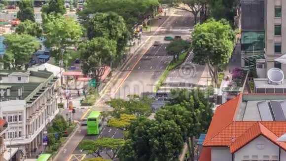 新加坡中心区的街道和城市交通视频的预览图