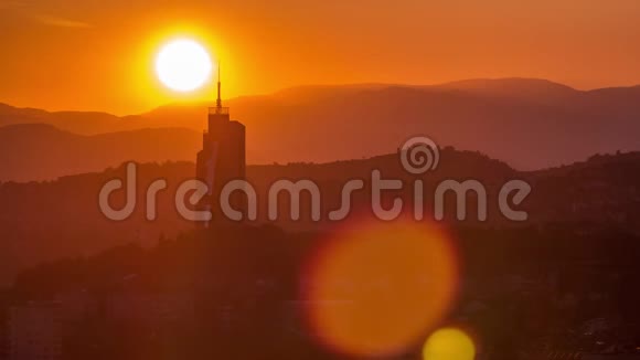 萨拉热窝日落景色从萨拉热窝最受欢迎的全景时间间隔视频的预览图