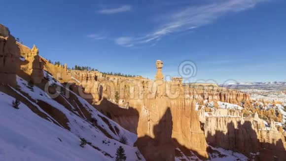 布鲁斯哈默在布莱斯峡谷雪美国犹他州视频的预览图