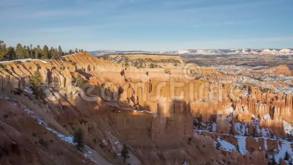 冬天日落时的布莱斯峡谷美国犹他州视频的预览图