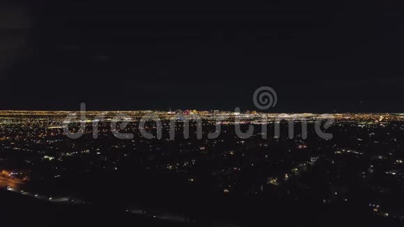 拉斯维加斯之夜美国内华达州鸟瞰图视频的预览图