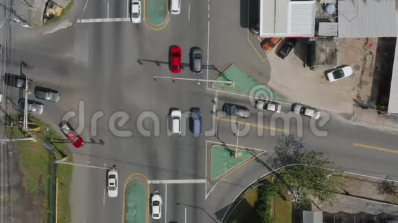 在波多黎各建立一条道路视频的预览图