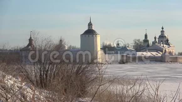基列洛贝鲁兹斯基修道院寒冷的十二月日俄罗斯沃洛格达地区视频的预览图