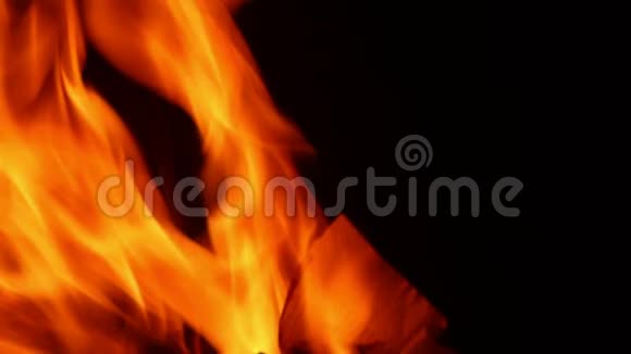 火焰火焰火焰效果黑色背景的慢动作视频的预览图