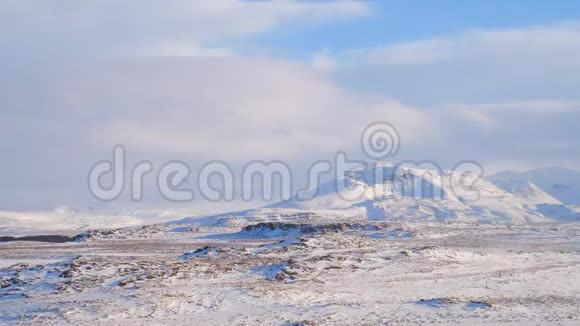 冰岛的雪山随着时间的流逝视频的预览图
