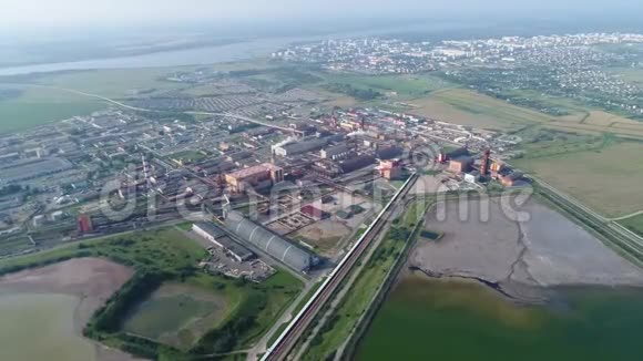 钾肥工厂完全可以看到位于城市附近视频的预览图