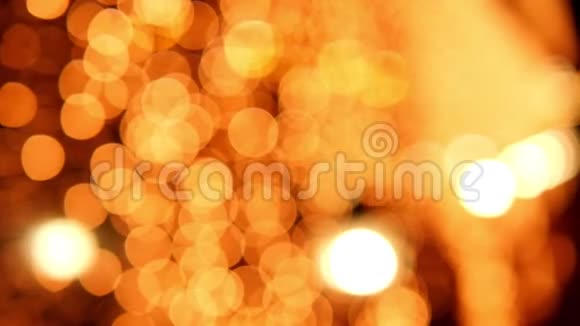 模糊的背景与金色的灯光与博克夜城的生活视频的预览图