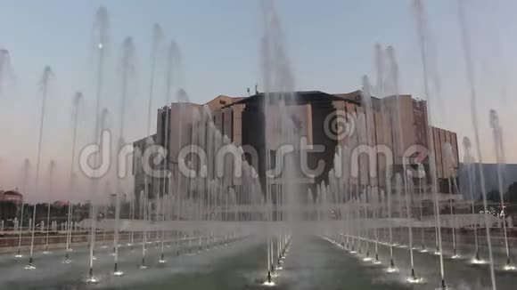 国家文化宫前喷泉索菲亚保加利亚市中心最热视频的预览图