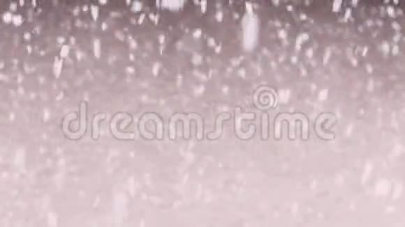 冬天霜天大雪寒冷冰冻的电影景观自然季节雪花飘落视频的预览图