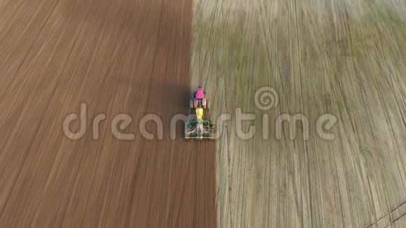 秋农田粮食作物种子植物拖拉机视频的预览图
