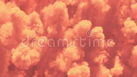 美丽的日落日出云顶景无缝在夜幕下飞越无尽的彩色橙色云景视频的预览图