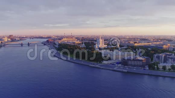 鸟瞰圣彼得堡日落1视频的预览图