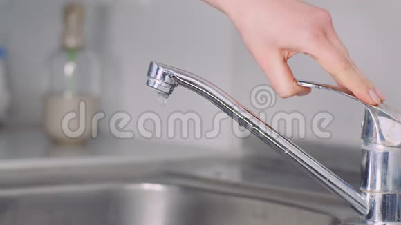 洗手池洗手消毒视频的预览图