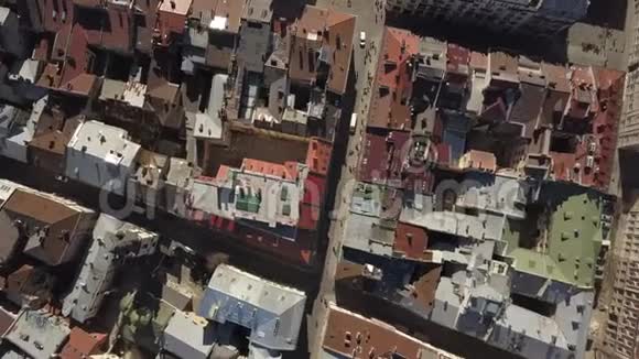 从空中俯瞰利沃夫市历史和旅游中心视频的预览图