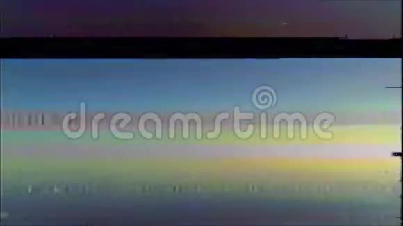 VHS模拟抽象数字动画旧电视故障错误视频损坏信号噪声系统错误独特的设计坏的视频的预览图