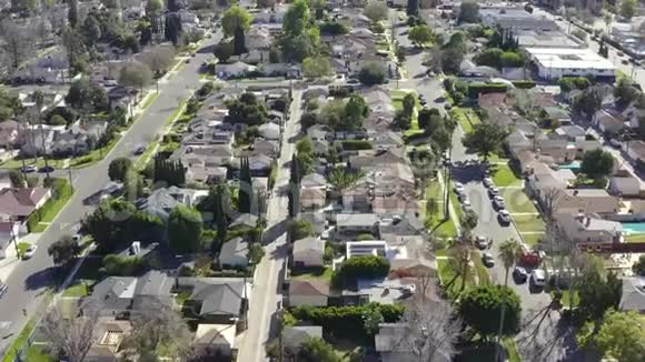 加州洛杉矶凡努伊斯住宅区的鸟瞰图视频的预览图