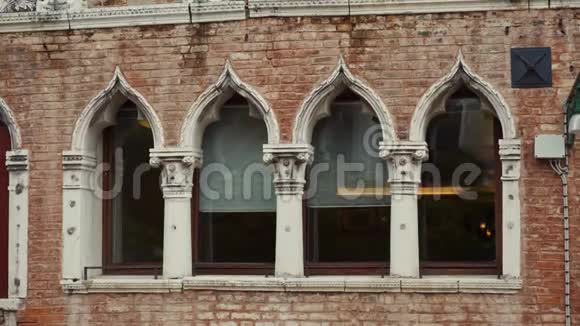 意大利威尼斯2019年5月21日古建筑建筑立面垂直视频的预览图