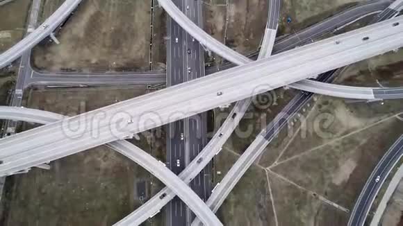 大伽姆JC金海韩国亚洲高速公路交通超垂空中视图视频的预览图