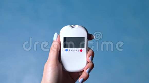 便携式袖珍血糖仪自动检测血糖仪视频的预览图