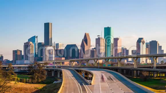 休斯顿德克萨斯州美国天际线和高速公路视频的预览图