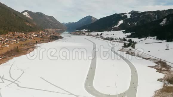 奥地利卡林西亚维森塞湖的鸟瞰图视频的预览图