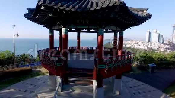 海丸馆和昌萨波港的鸟瞰图海东釜山韩国亚洲视频的预览图