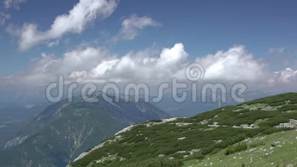 奥地利山脉和山谷全景视频的预览图
