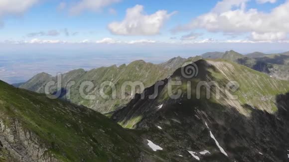 法加拉斯山脉的特兰西瓦尼亚高原罗马尼亚视频的预览图