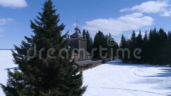 圣以利亚古木制教堂视频的预览图