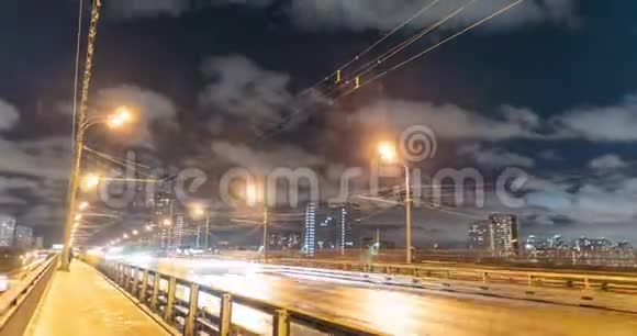 时间流逝莫斯科全景和桥上的河流视频的预览图