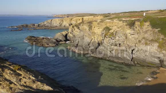 葡萄牙科斯塔维肯蒂纳海岸普拉亚达萨莫科奇拉海滩视频的预览图