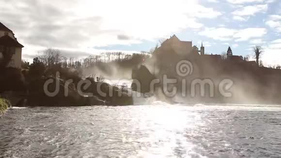 瑞士莱茵河上的瀑布视频的预览图