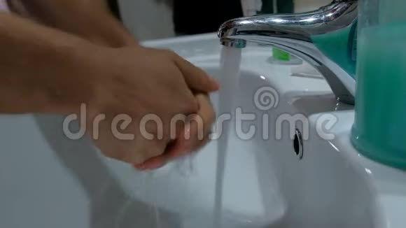 洗手保护病毒感染清洁保健习惯人4k视频的预览图