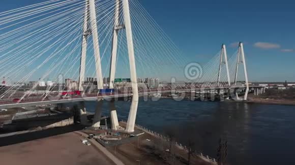 圣彼得堡涅瓦河大桥万苏桥视频的预览图