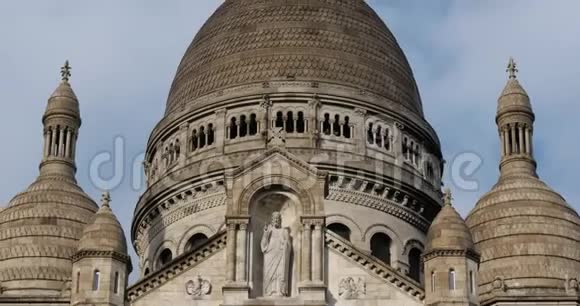 法国巴黎蒙马特圣心教堂视频的预览图