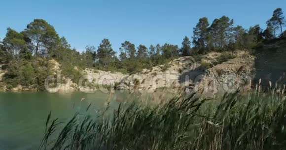 克莱雷特湖赫劳特奥奇塔尼法国视频的预览图