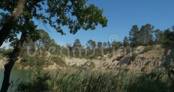 克莱雷特湖赫劳特奥奇塔尼法国视频的预览图