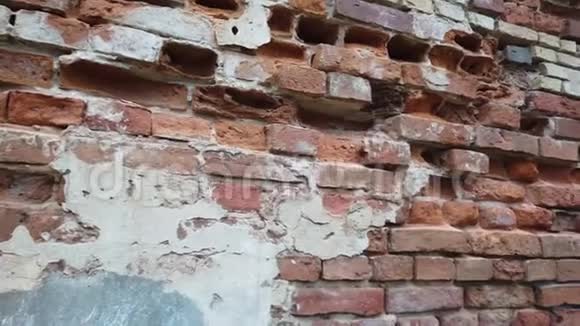 旧红砖墙砖艺质感特写视频的预览图